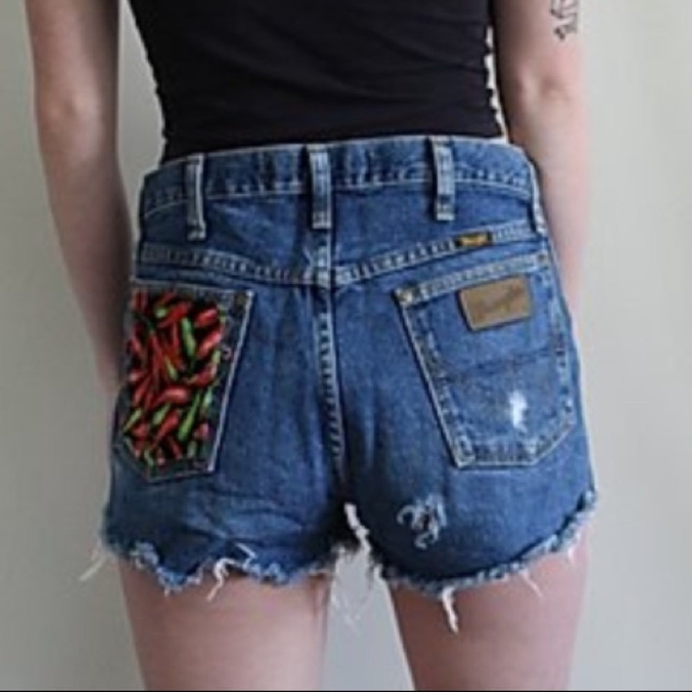 Pepper vintage wrangler cutoffs!